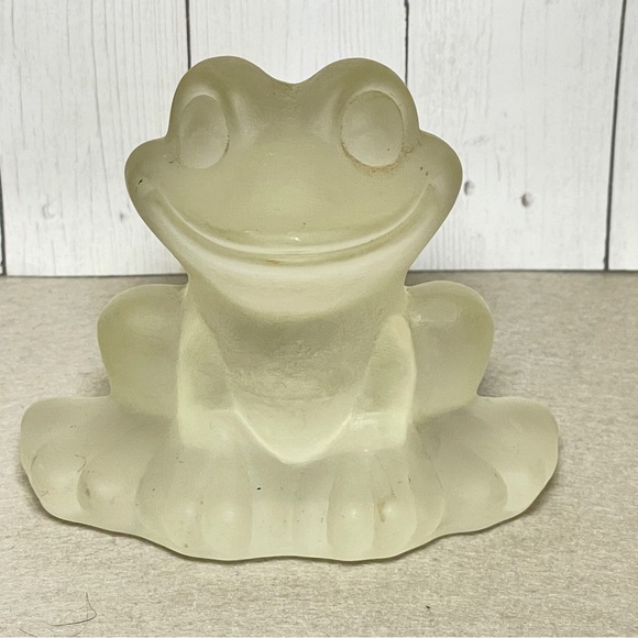 Art Vintage Satin Frosted Glass Frog Figurine Paperweight Poshmark